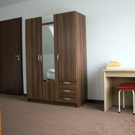 Apartment Sesil Pusztavam